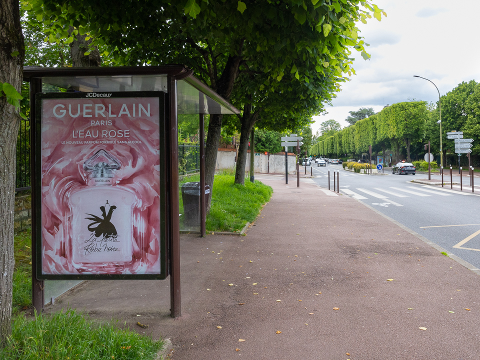 Exemple de support sur un arrêt de bus<br>(boulevard de la République)