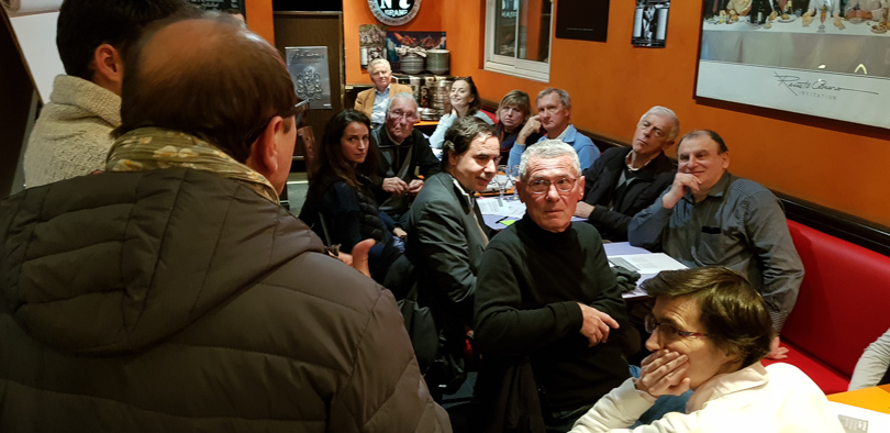 Ambiance de la soirée grand débat national saint-cloud au petit bar : image 9 Ambiance de la soirée grand débat national saint-cloud au petit bar : image 9