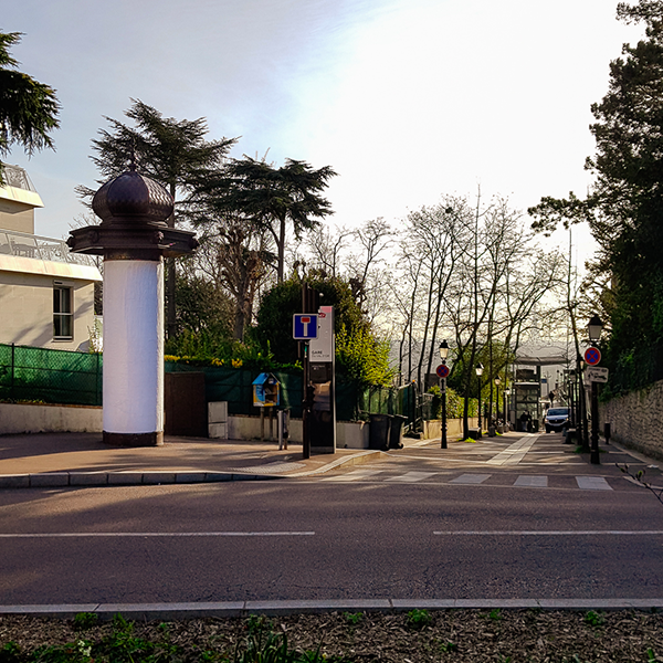 Colonne Morris rue Mont Valérien :<br>supprimée en 2022